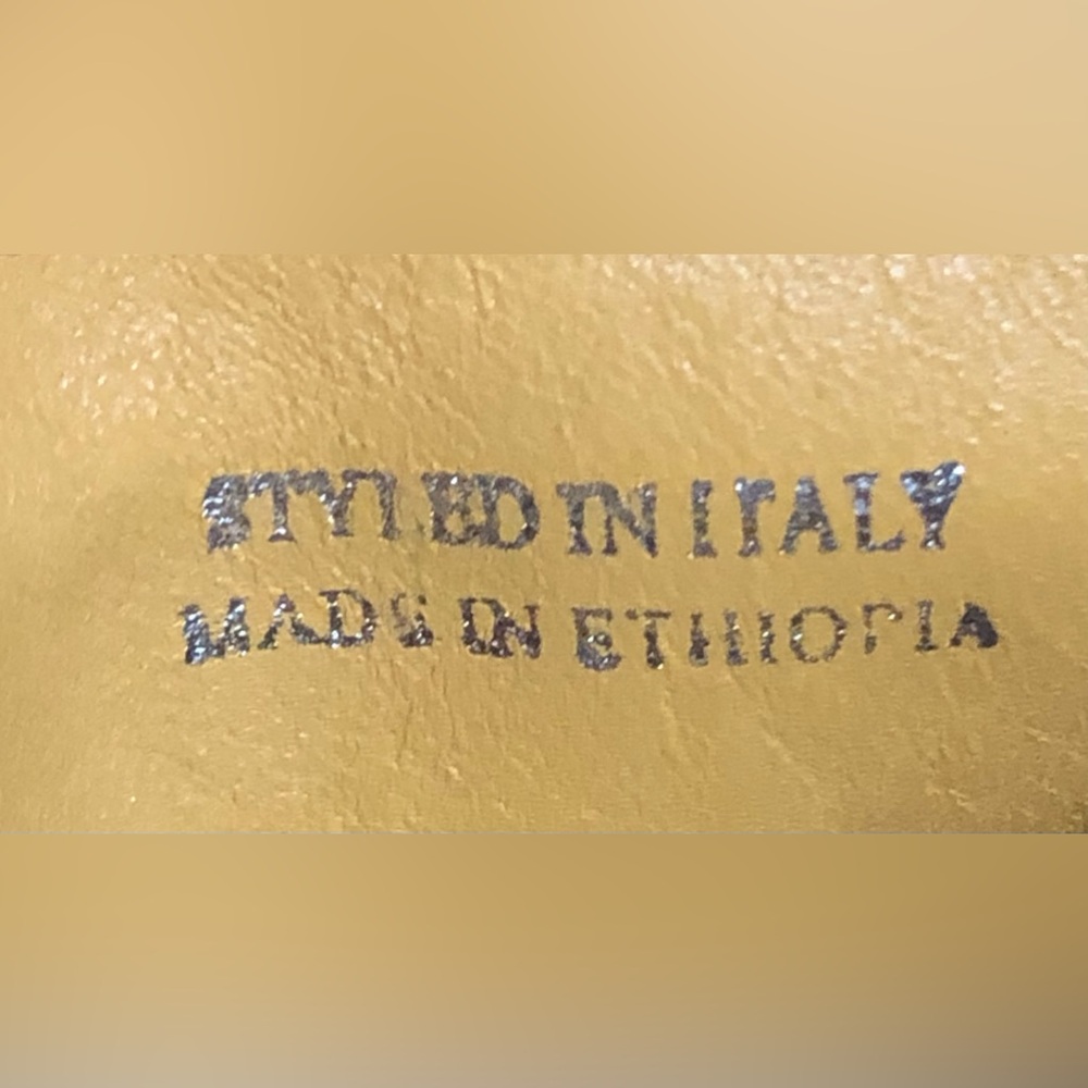 Vaneli Cream Loafers with Metallic Strap Size 7 Medium.Excellent Condition. - Picture 5 of 11